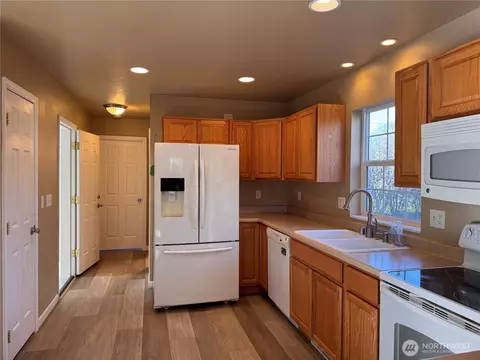 315 N Spangle Ave, Spangle, WA 99031 photo 9