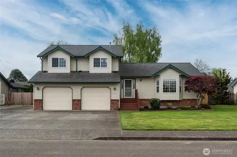 1036 Ridgeway Dr, Lynden, WA 98264