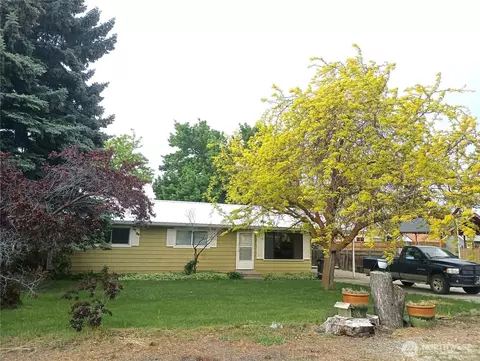 104 W First St, Waterville, WA 98858