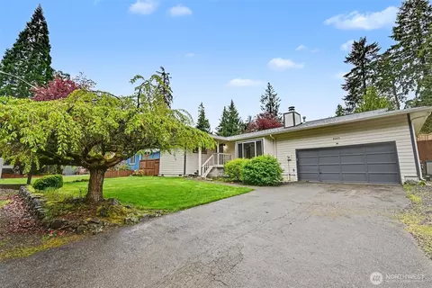 8203 181st Ave E, Bonney Lake, WA 98391