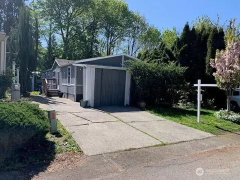 11215 SE 226 St, Kent, WA 98031