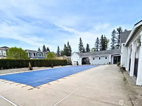 Exterior - 4416 185th Pl SE, Bothell, WA 98012 photo 6 of 6