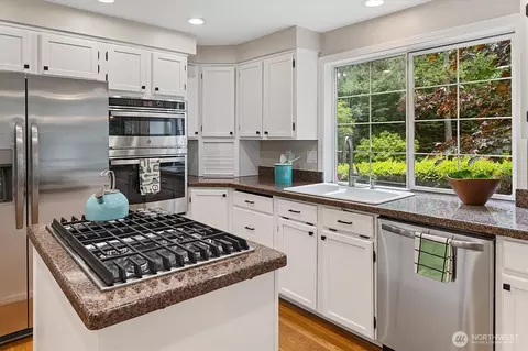Kitchen - 1401 141st Ct SE, Mill Creek, WA 98012 photo 2 of 4
