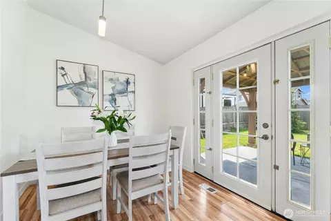 Dining - 311 Orting Ave NW, Orting, WA 98360 photo 1 of 1