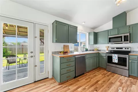 Kitchen - 311 Orting Ave NW, Orting, WA 98360 photo 3 of 3