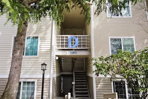 1009 112th St SE #D105, Everett, WA 98204