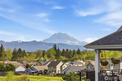 7808 211th Ave E, Bonney Lake, WA 98391