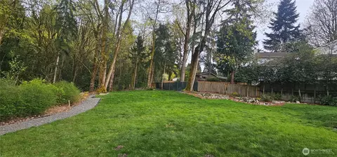 4572 151 Ave SE, Bellevue, WA 98006