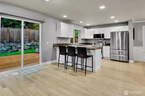 Kitchen - 10116 28th Dr SE, Everett, WA 98208 photo 3 of 3