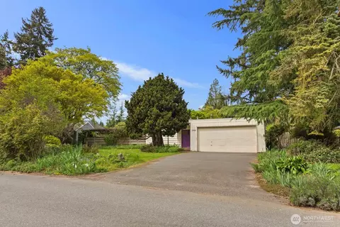 10434 NE 17th St, Bellevue, WA 98004