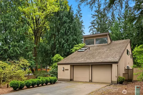 20819 NE 25th St, Sammamish, WA 98074