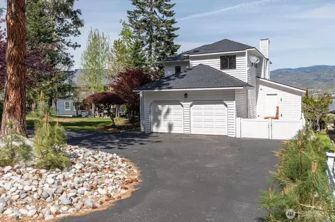 4124 Lakeview Pl, Chelan, WA 98816
