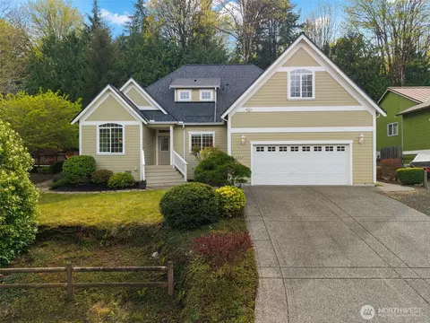6207 NE Blakewood Ct, Kingston, WA 98346