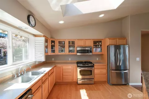 Kitchen - 31 Topaz Way, Sequim, WA 98382 photo 3 of 3