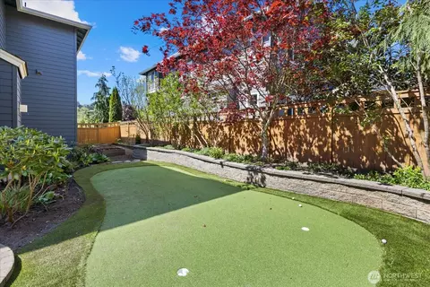 Exterior - 15112 101st Ave NE, Bothell, WA 98011 photo 5 of 8