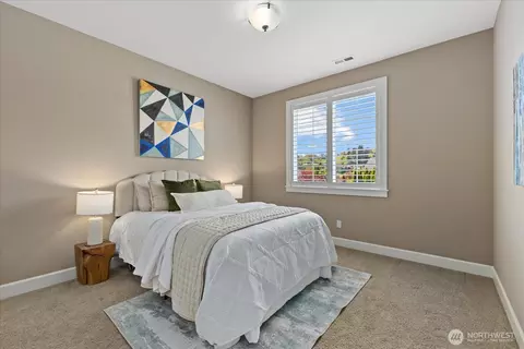 Bedroom - 15112 101st Ave NE, Bothell, WA 98011 photo 2 of 5