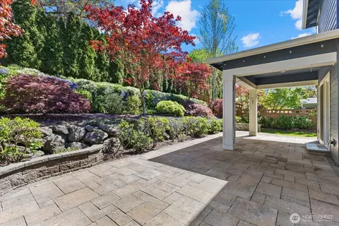 Exterior - 15112 101st Ave NE, Bothell, WA 98011 photo 7 of 8
