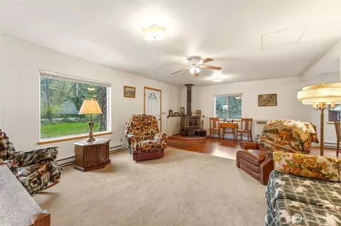 Living - 40 Blue Jay Loop, Walla Walla, WA 99362 photo 3 of 3