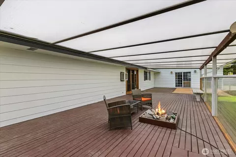 Exterior - 907 Dyer Rd, Sultan, WA 98294 photo 3 of 13
