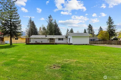 Exterior - 907 Dyer Rd, Sultan, WA 98294 photo 13 of 13
