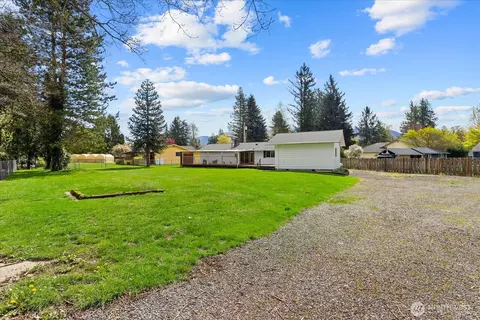 Exterior - 907 Dyer Rd, Sultan, WA 98294 photo 12 of 13