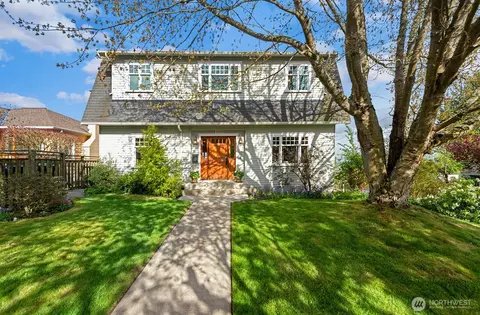 4060 39th Ave SW, Seattle, WA 98116