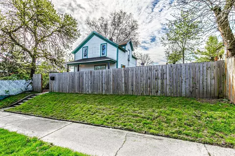 1442 E 29th St, Tacoma, WA 98404