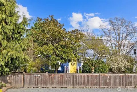 10532 Evanston Ave N, Seattle, WA 98133