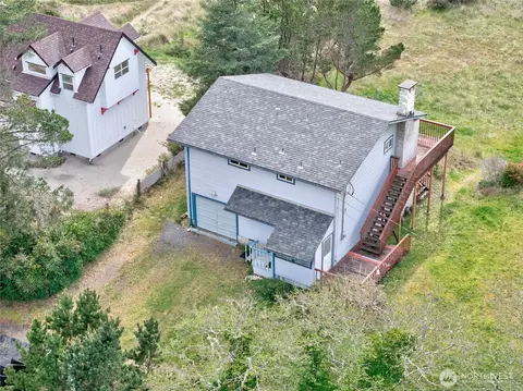 24615 L Ln, Ocean Park, WA 98640