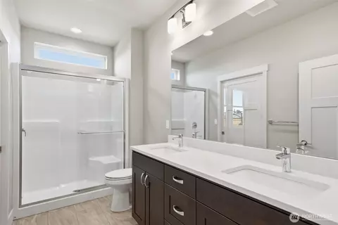 Bath - 35 Viking Way, Sequim, WA 98382 photo 4 of 4