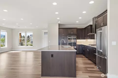Kitchen - 35 Viking Way, Sequim, WA 98382 photo 2 of 5