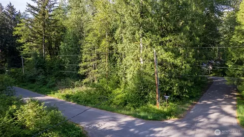 7534 Glacier Springs Dr, Deming, WA 98244