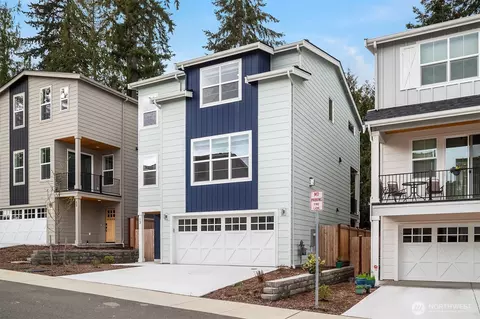 Exterior - 13 160th Pl SE, Bothell, WA 98012 photo 5 of 6