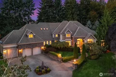 20450 NE 71st St, Redmond, WA 98053
