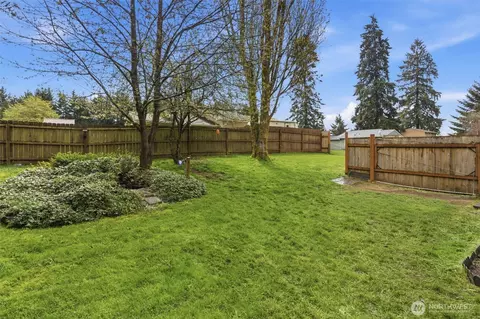Exterior - 326 Cedar Ct, Winlock, WA 98596 photo 5 of 8