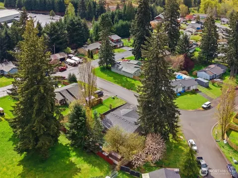 View/Area - 326 Cedar Ct, Winlock, WA 98596 photo 2 of 6