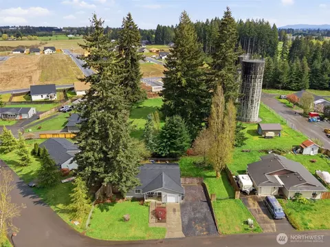 View/Area - 326 Cedar Ct, Winlock, WA 98596 photo 3 of 6