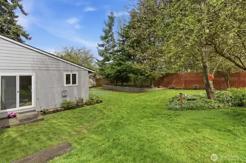 Exterior - 326 Cedar Ct, Winlock, WA 98596 photo 6 of 8