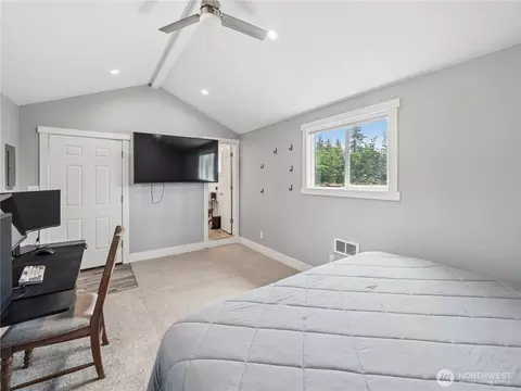 Bedroom - 41423 270th Ave SE, Enumclaw, WA 98022 photo 7 of 7