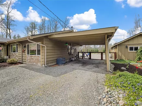 Exterior - 41423 270th Ave SE, Enumclaw, WA 98022 photo 4 of 9