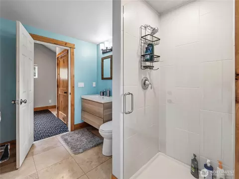 Bath - 41423 270th Ave SE, Enumclaw, WA 98022 photo 3 of 5
