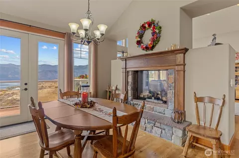 Dining - 357 Lakayuse Rd, Manson, WA 98831 photo 1 of 1