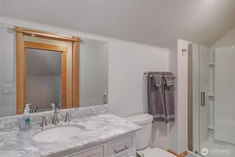 Bath - 357 Lakayuse Rd, Manson, WA 98831 photo 2 of 4