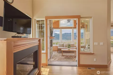 Entry Way - 357 Lakayuse Rd, Manson, WA 98831 photo 1 of 1