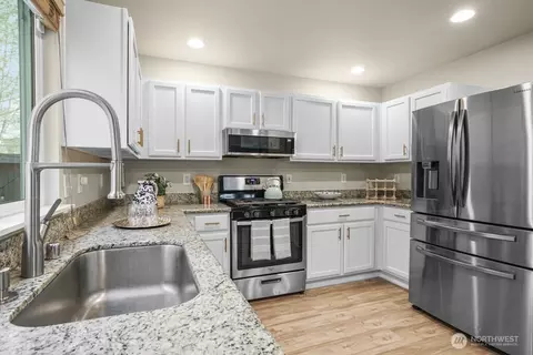 Kitchen - 15006 49th Dr SE, Everett, WA 98208 photo 2 of 2
