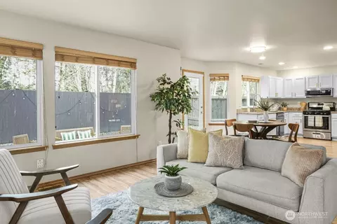 Living - 15006 49th Dr SE, Everett, WA 98208 photo 6 of 7