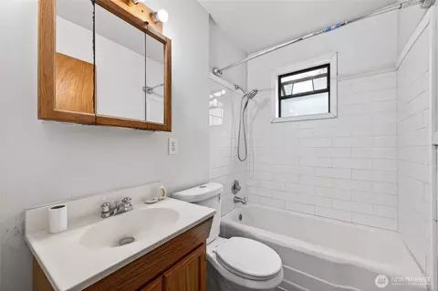 Bath - 6515 E St, Tacoma, WA 98404 photo 1 of 1
