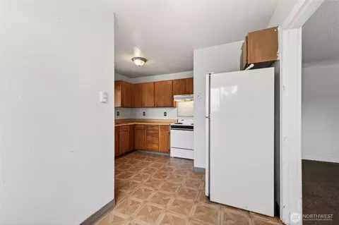 Kitchen - 6515 E St, Tacoma, WA 98404 photo 1 of 3