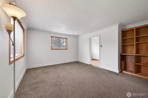 Living - 6515 E St, Tacoma, WA 98404 photo 1 of 3
