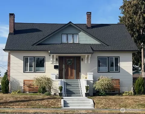 2811 19 St, Everett, WA 98201